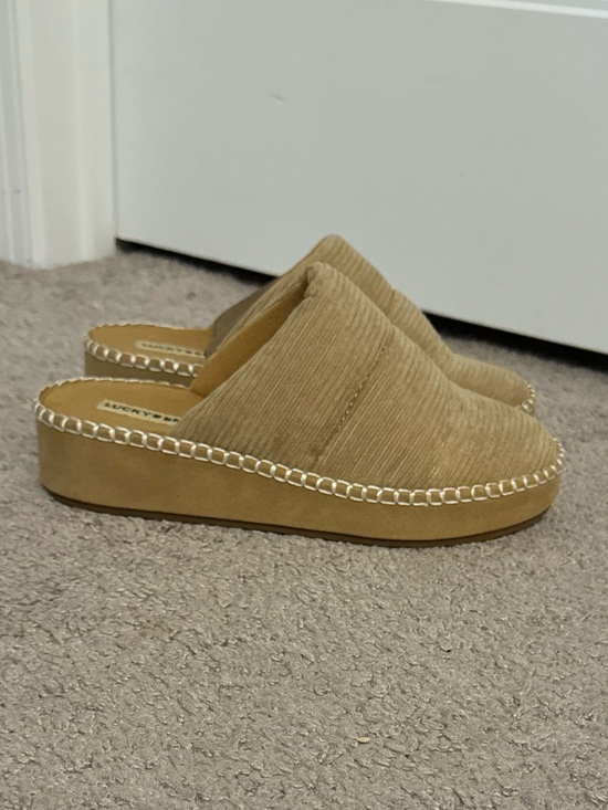 Lucky Brand Shoes - Cool Lucky Brand size 7.5 tan corduroy slip in Lisilly platform wedge mules new